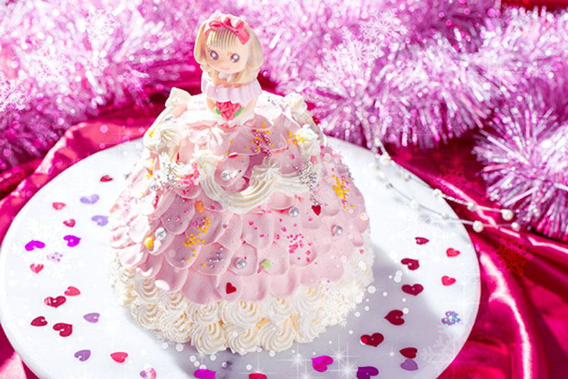 メレンゲ人形を使ったドールケーキ
